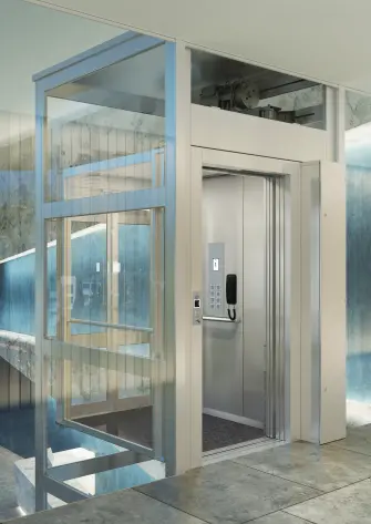 Plataforma_vertical_escada_acessibilidade_cadeira_de_rodas