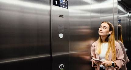TK ELEVATOR LAUNCHES EOX