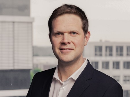 Philipp Cramer - Head of Global Field Business 