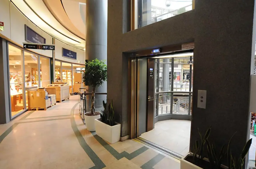 Centre commercial les Grands Hommes, Bordeaux