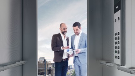 Two new elevator product lines ‘synergy’ and ‘evolution’ for low- and mid-rise buildings in Europe