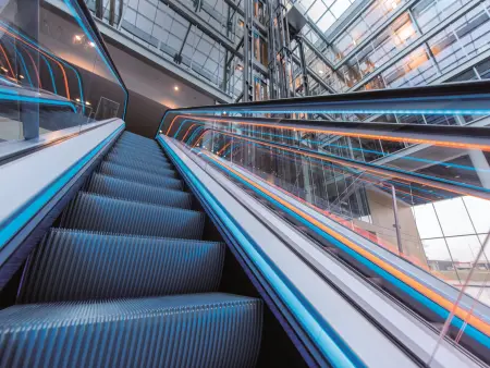 Tugela escalator - Aesthetic lights: Skirt band or balustrade