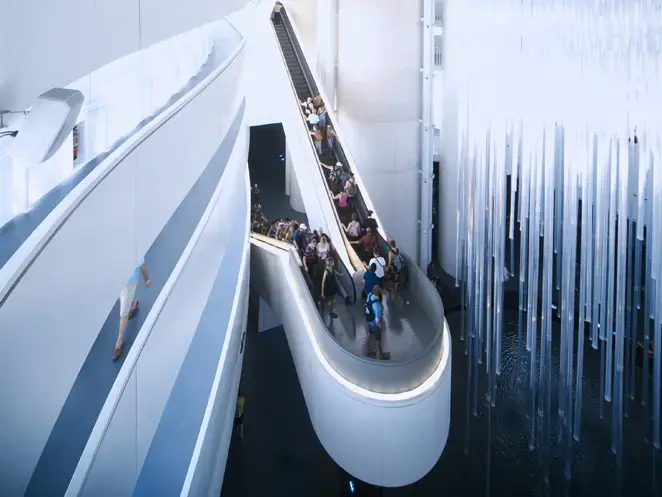 victoria escalator - Powerful performance