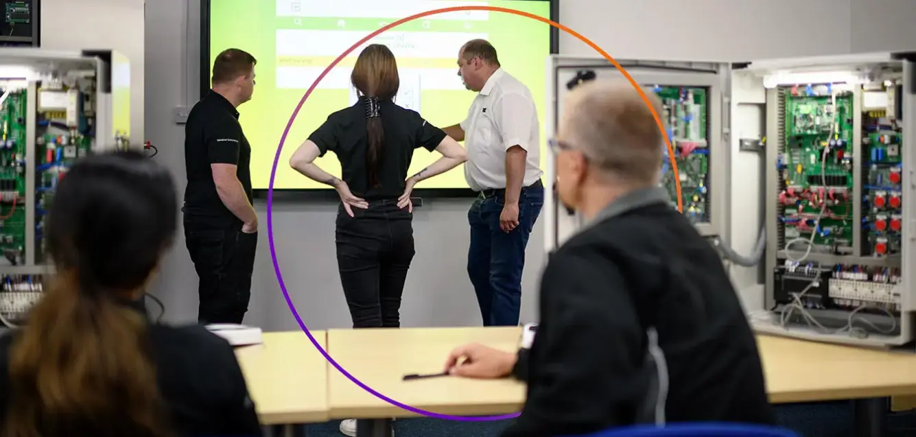 TK Elevator-teknikere på opplæring