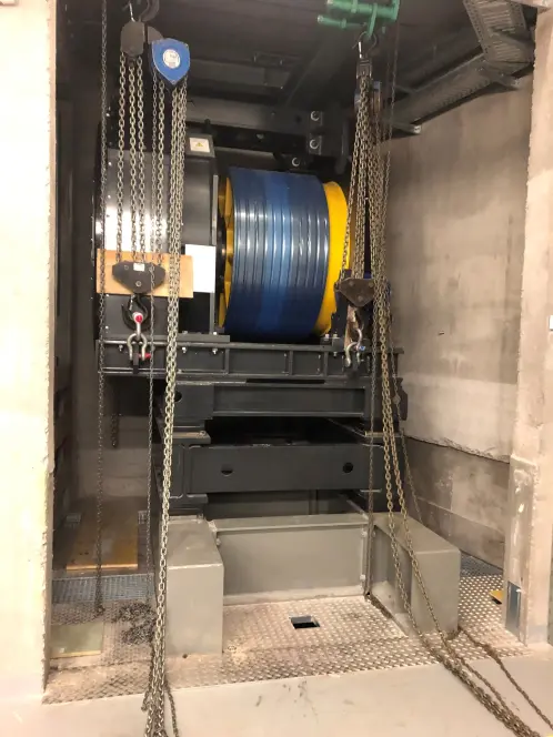 Maschine SP1000 an Ihrem entgültigen Standort in 226m Höhe